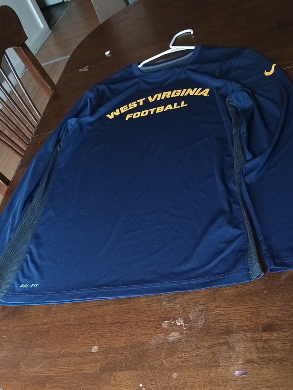 Nike Kids Long Sleeve Football Top in Navy and Gold